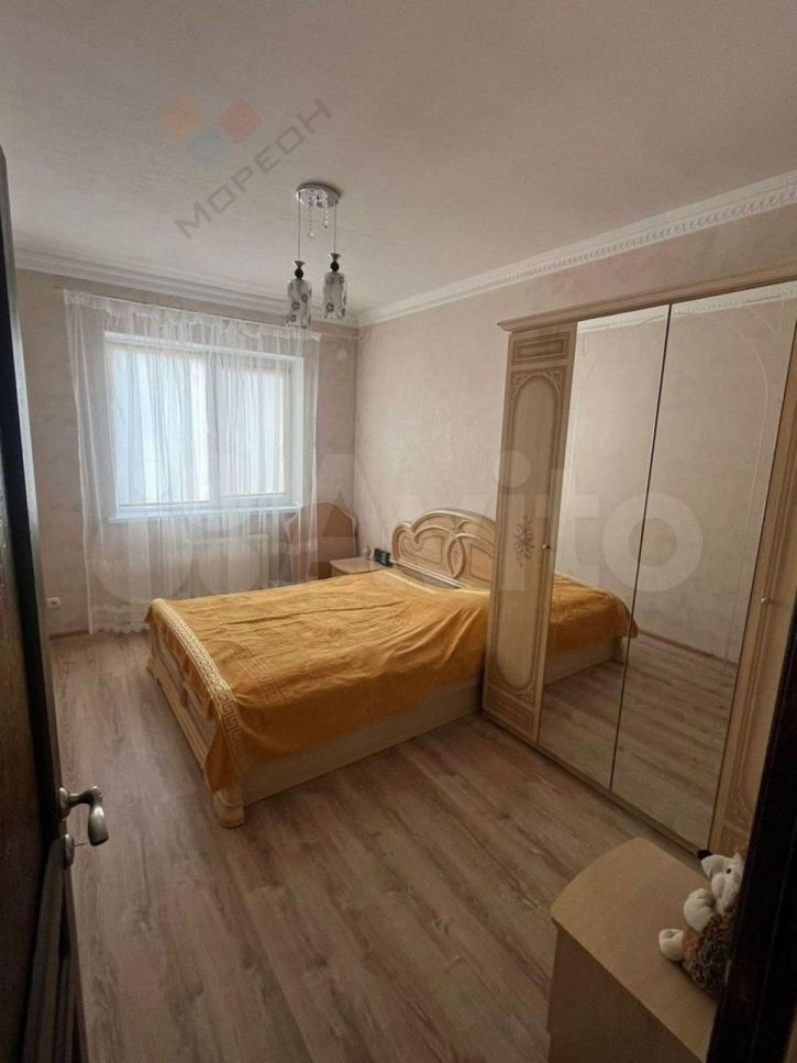 2-комн квартира Чапаева ул, 90
