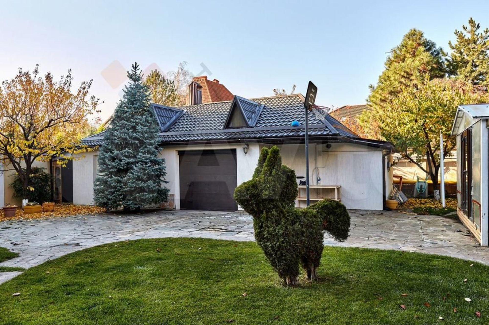 Купить дачу, дом, коттедж за 40 000 000 рублей на Летняя ул, 5