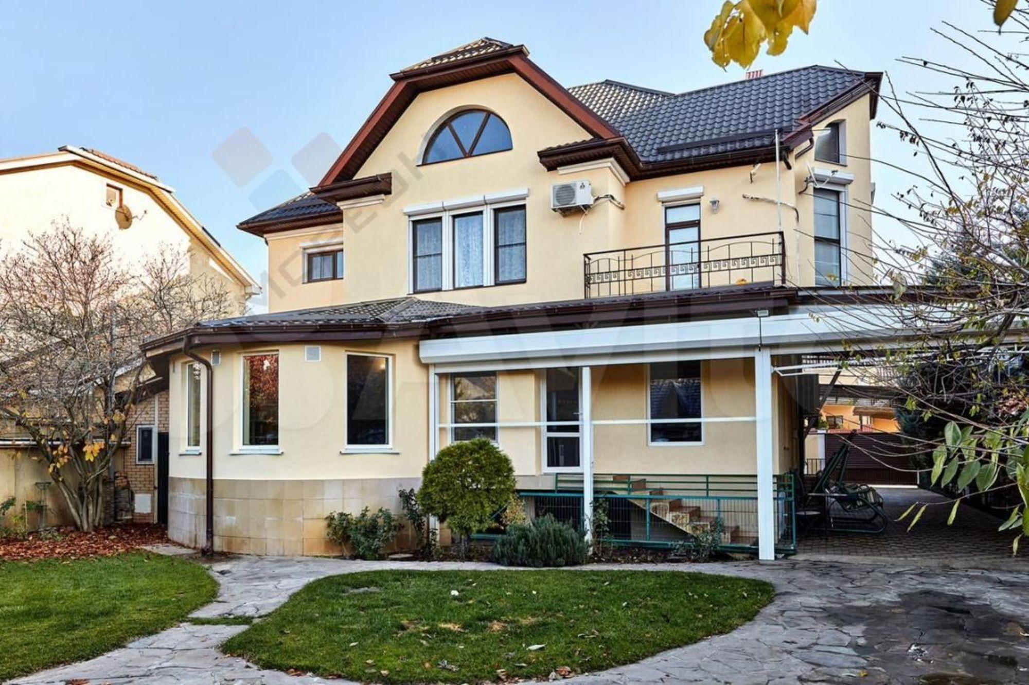 Купить дачу, дом, коттедж за 40 000 000 рублей на Летняя ул, 5