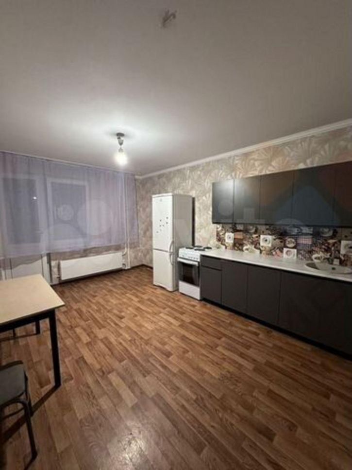 2-комн квартира Героев-Разведчиков ул, 34