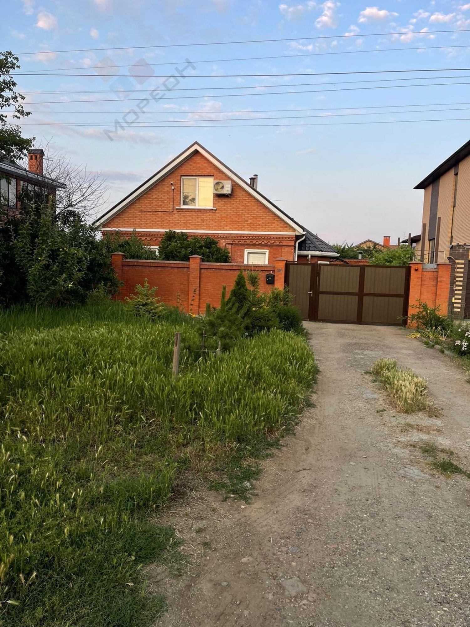 Купить дачу, дом, коттедж за 34 000 000 рублей на 3-я Линия ул, 152