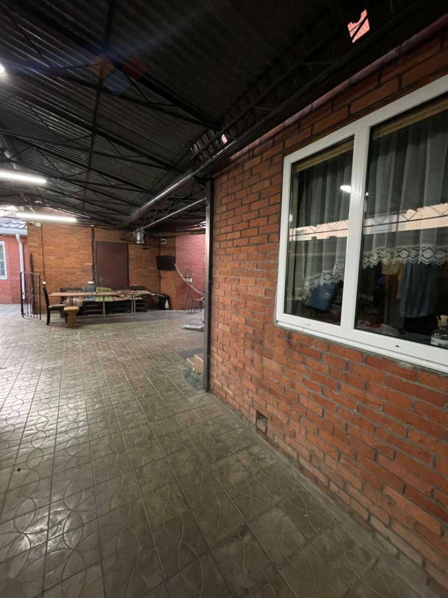 Купить дачу, дом, коттедж за 34 000 000 рублей на 3-я Линия ул, 152