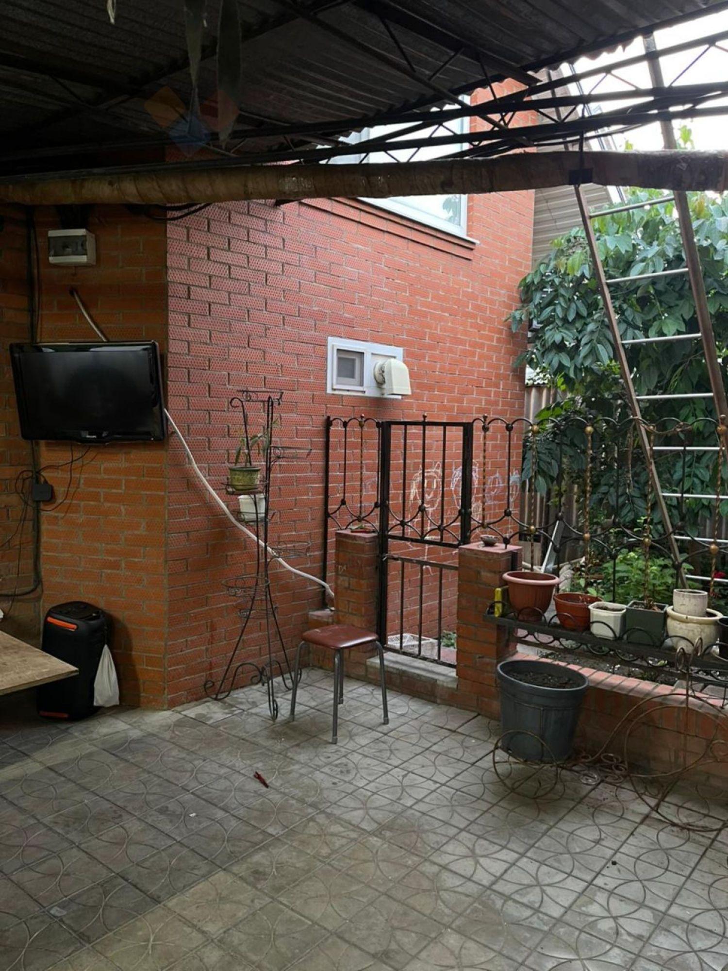 Купить дачу, дом, коттедж за 34 000 000 рублей на 3-я Линия ул, 152