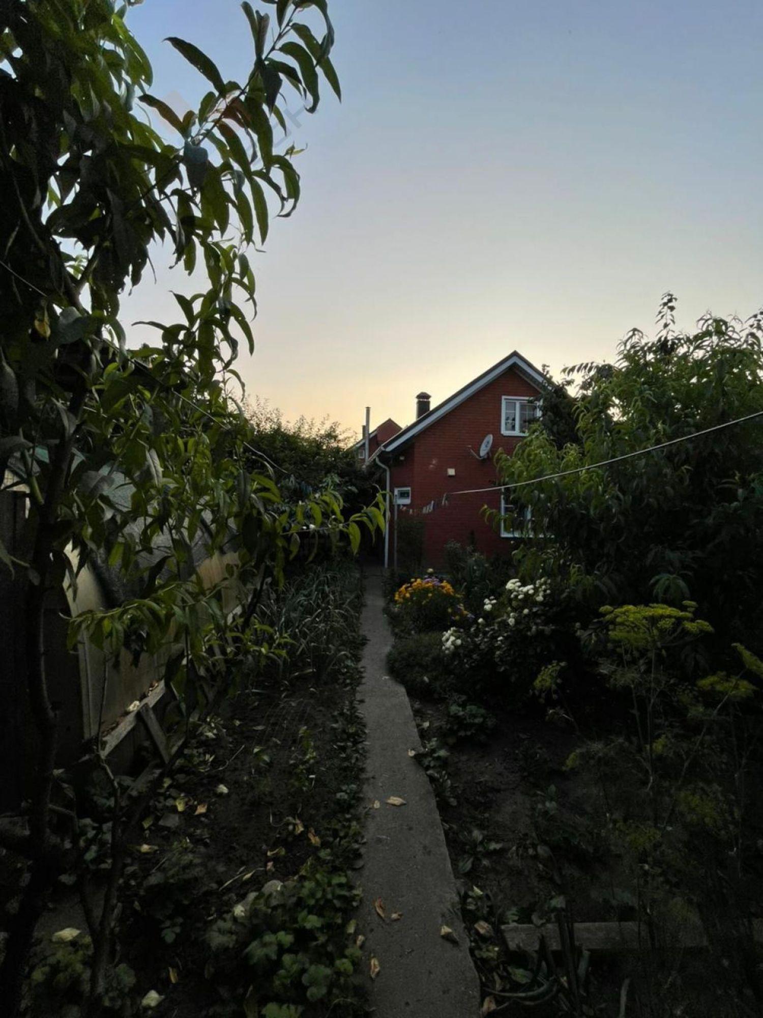 Купить дачу, дом, коттедж за 34 000 000 рублей на 3-я Линия ул, 152