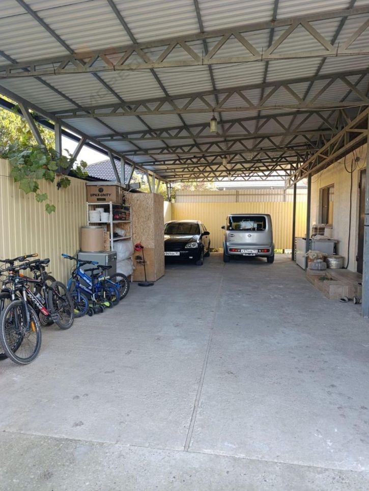 Коттедж/дом Брусничная ул, 754