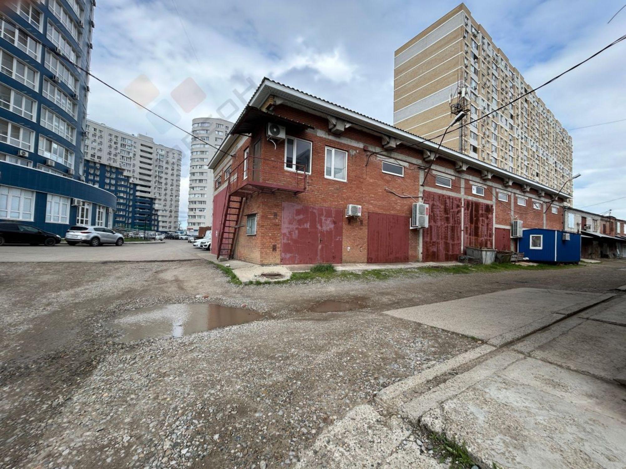 Купить ОСЗ, отдельно стоящее здание за 40 000 000 рублей на Старокубанская ул, 100