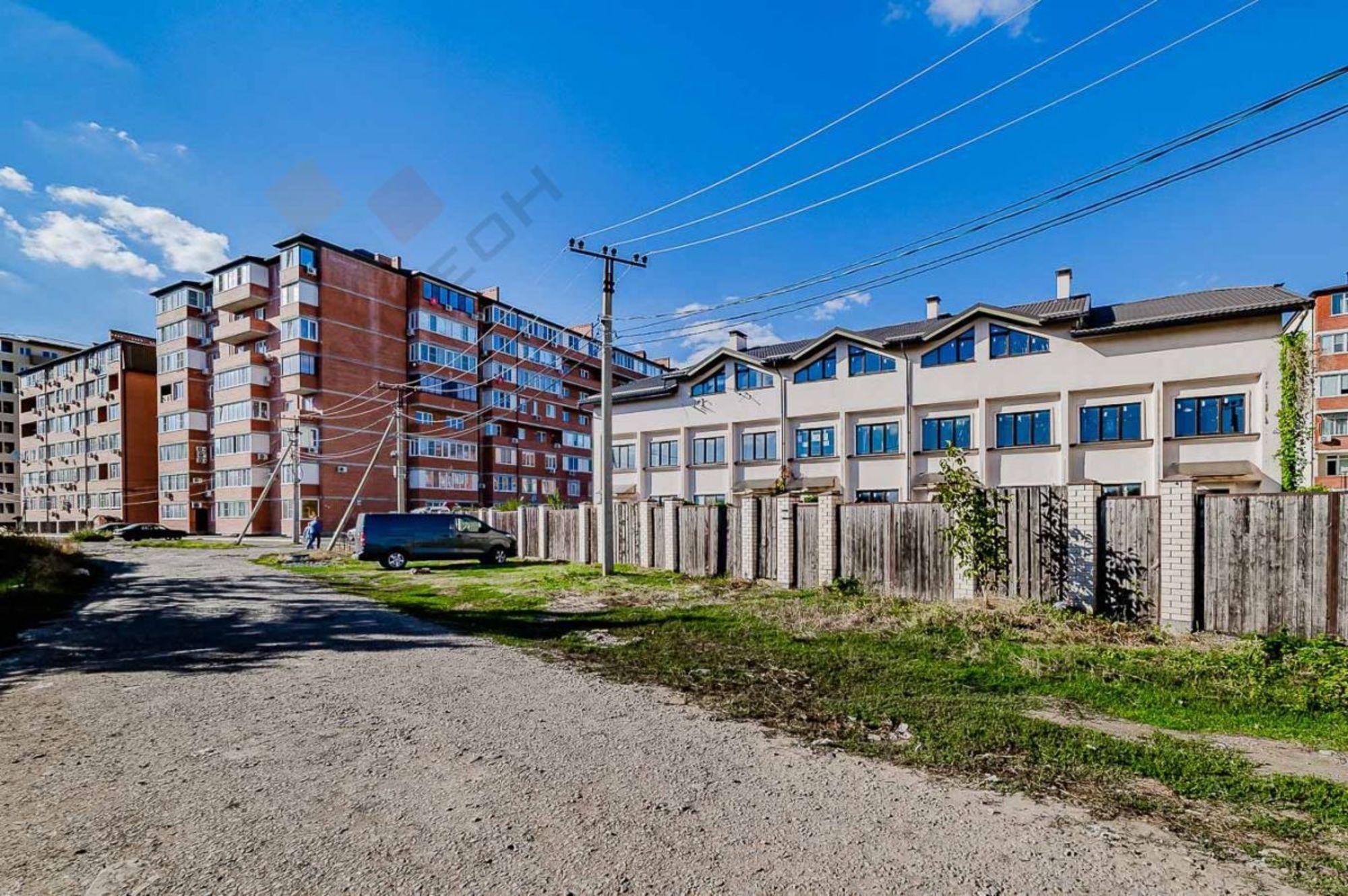 Купить дачу, дом, коттедж за 9 500 000 рублей на Камчатская ул, 9