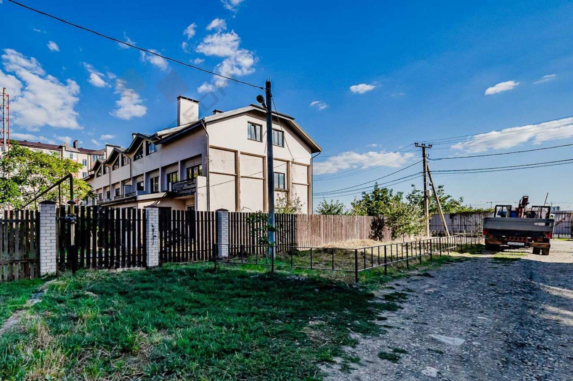 Купить дачу, дом, коттедж за 9 500 000 рублей на Камчатская ул, 9