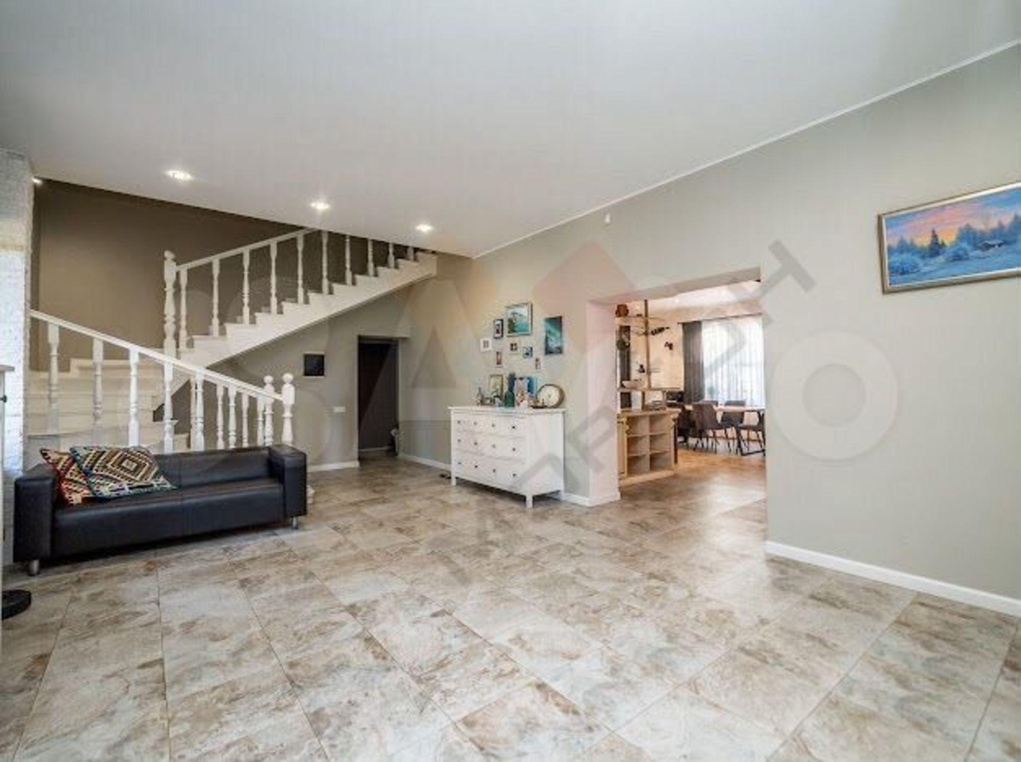 Купить дачу, дом, коттедж за 35 000 000 рублей на Троицкая ул, 84/2