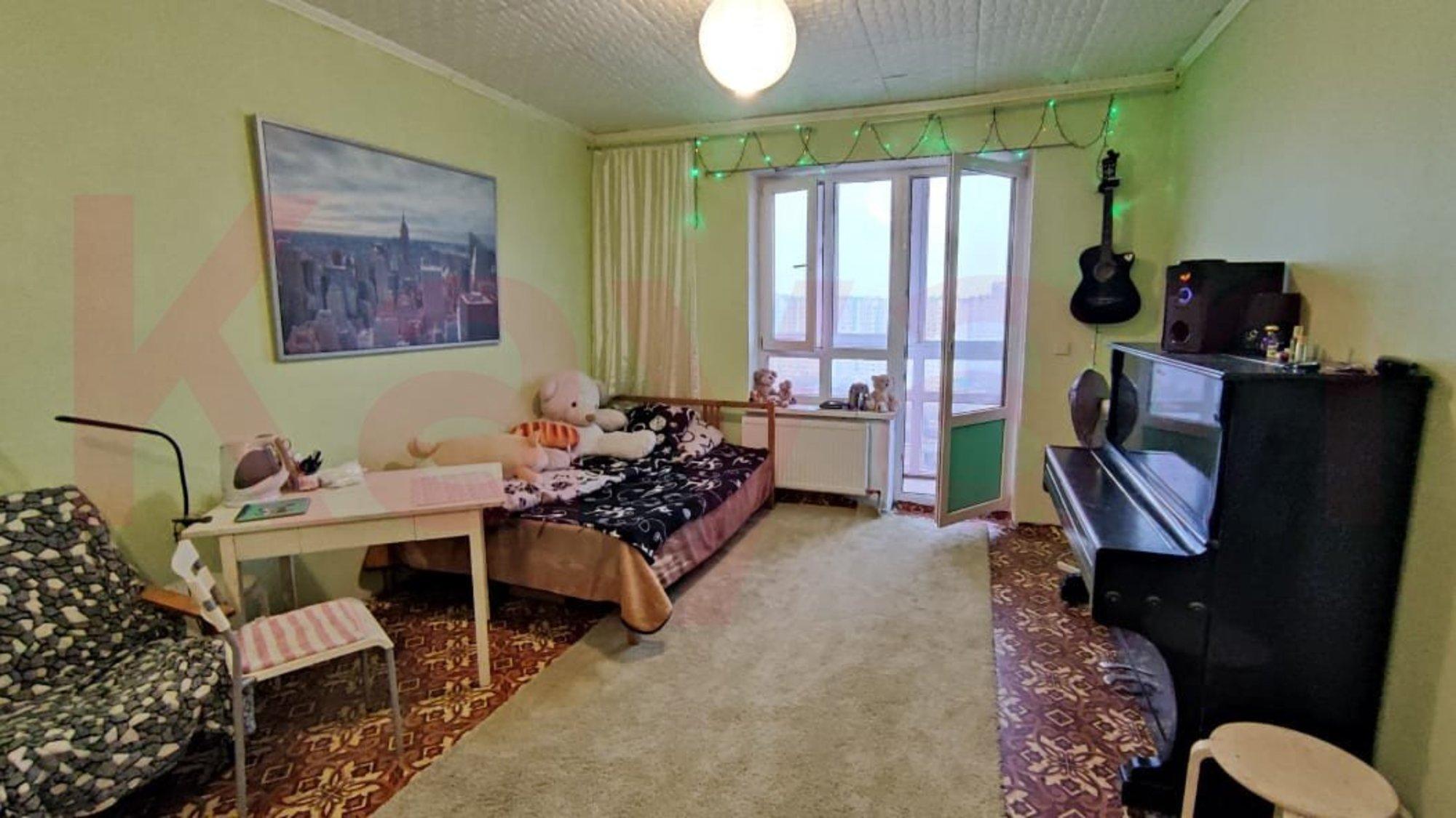 Купить студию за 4 100 000 рублей на 1-го Мая ул.