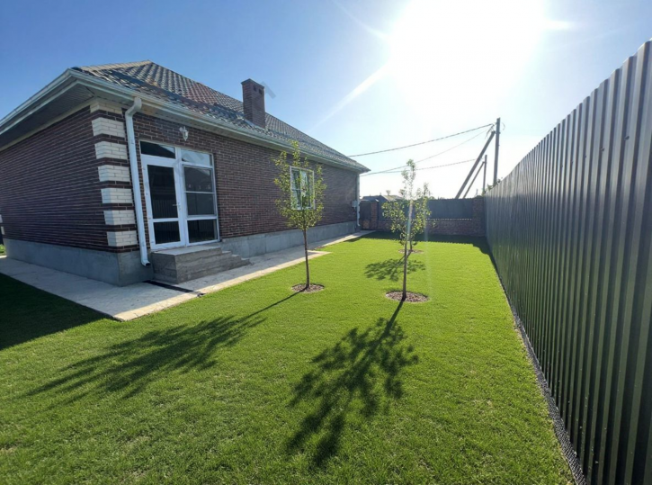 Коттедж/дом Победителей ул, 21