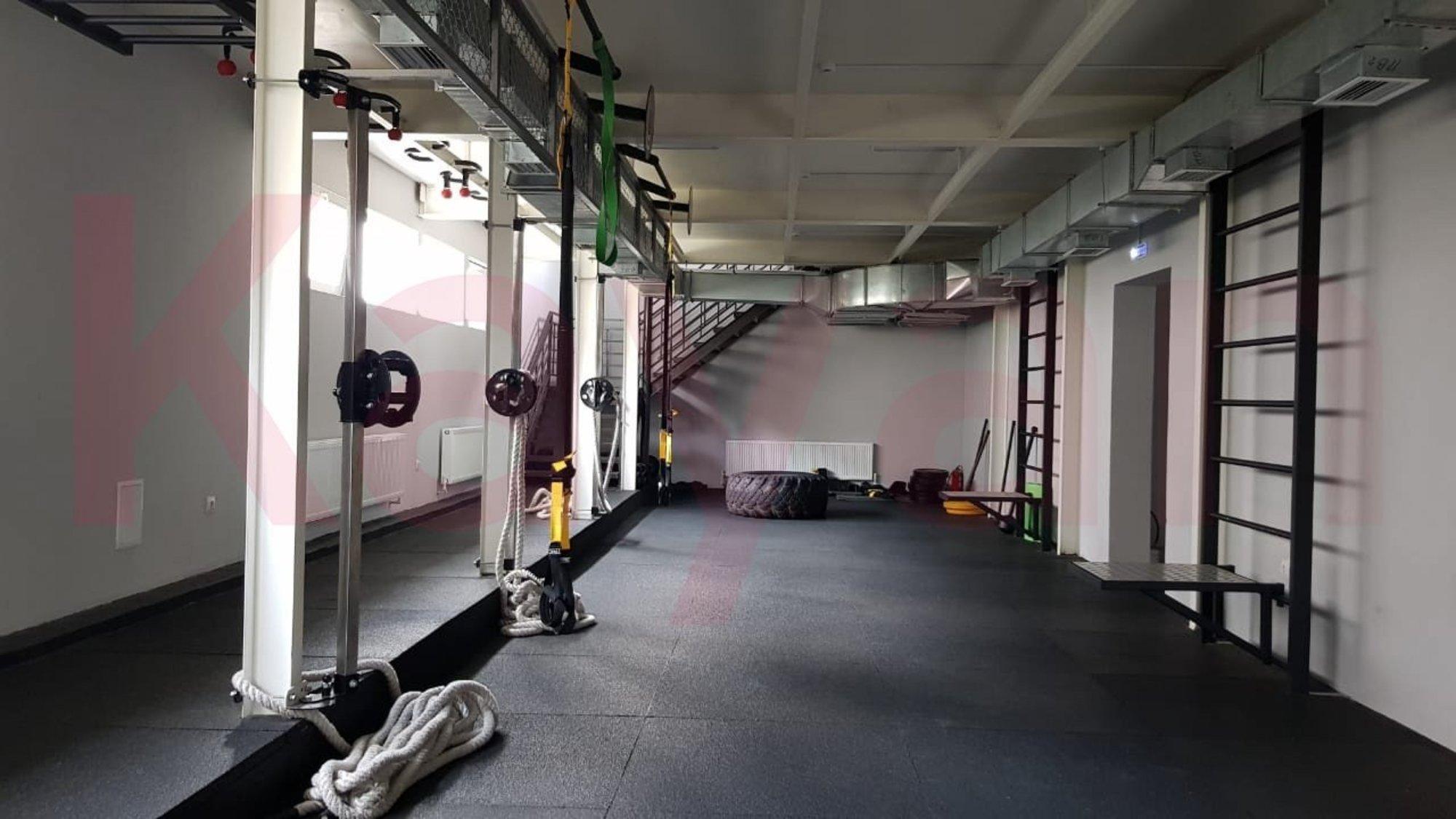 Купить офис, помещение под офис за 77 000 000 рублей на им. 70-летия Октября ул.