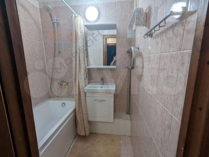 3-комн квартира Уральская ул, 172