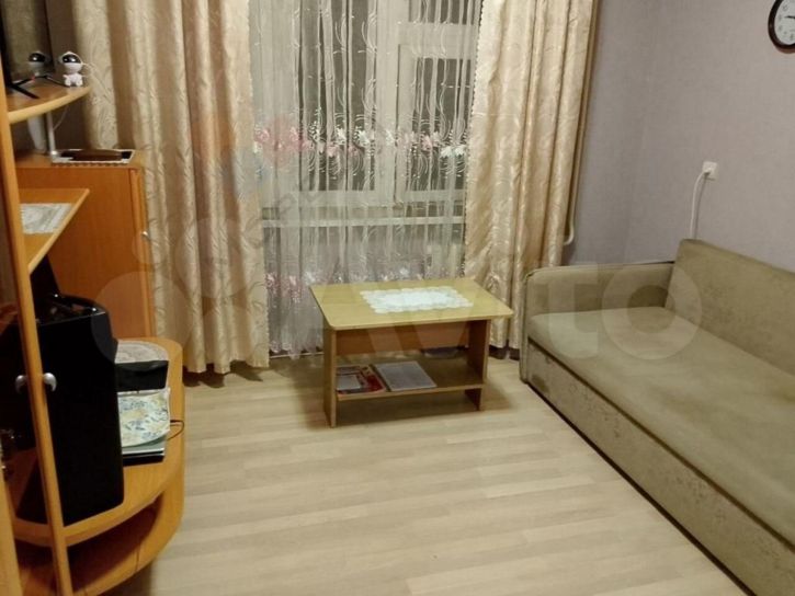 1-комн квартира Благоева ул, 8