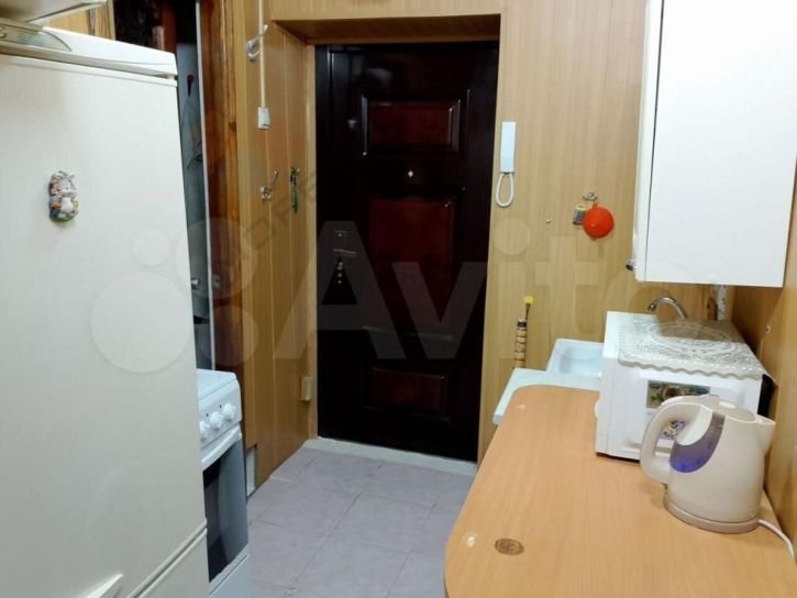 1-комн квартира Благоева ул, 8