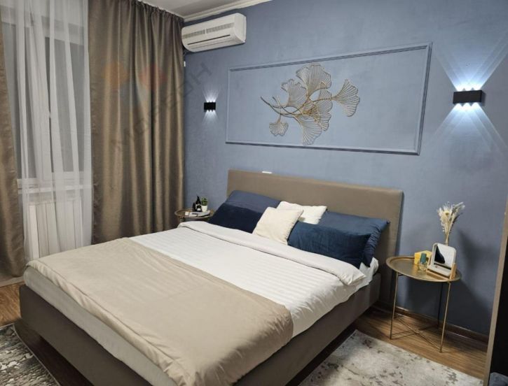 2-комн квартира Ангарская ул, 1/6