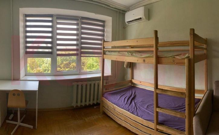 2-комн квартира 3-я Линия Нефтяников ул.