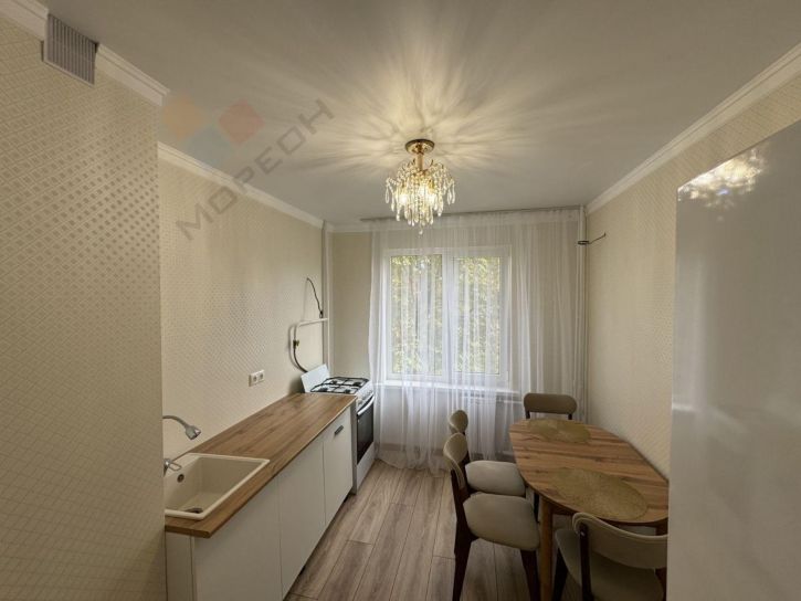 2-комн квартира Тургенева ул, 207