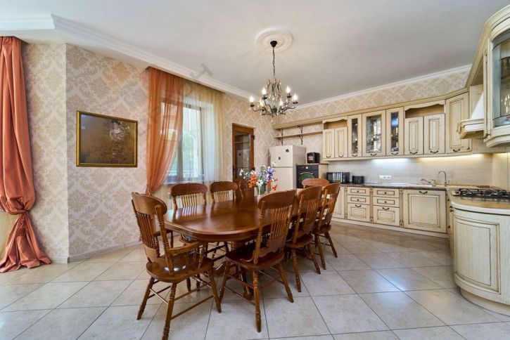 Коттедж/дом Жемчужная ул, 18