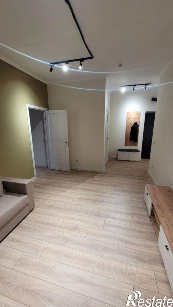 2-комн квартира улица имени Генерала Корнилова, 9 к2,  д. 9 к2