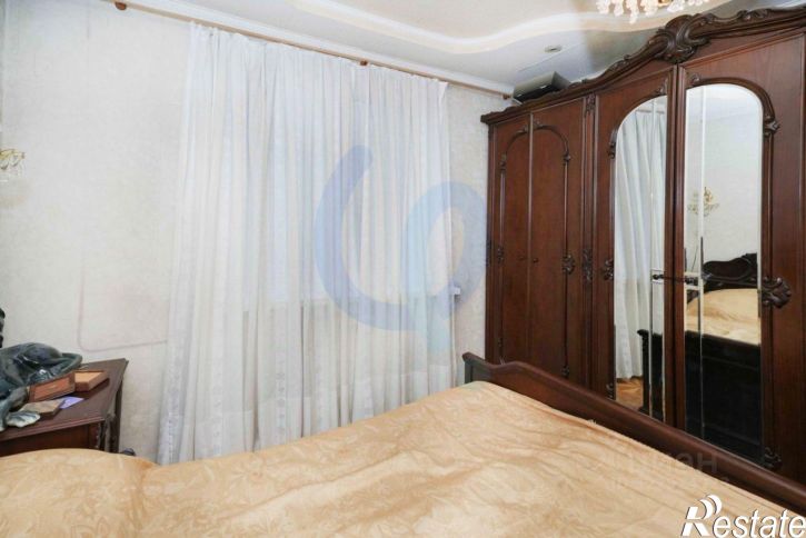 4-комн квартира улица 70 лет Октября, 26,  д. 26