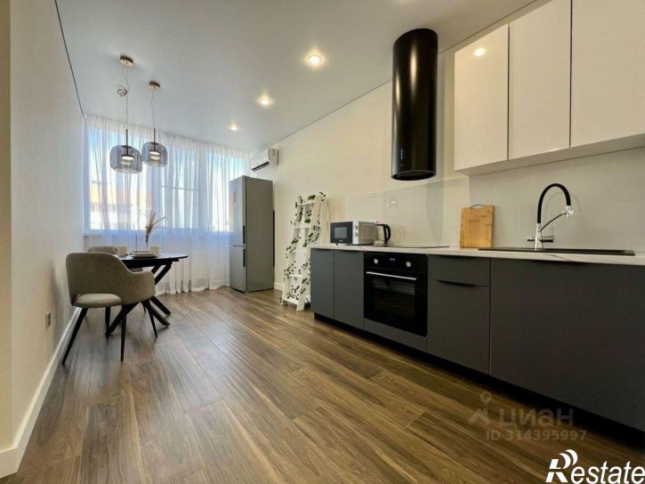 2-комн квартира пр-кт им. писателя Знаменского, 9 4,  д. 9 4,  к. 4