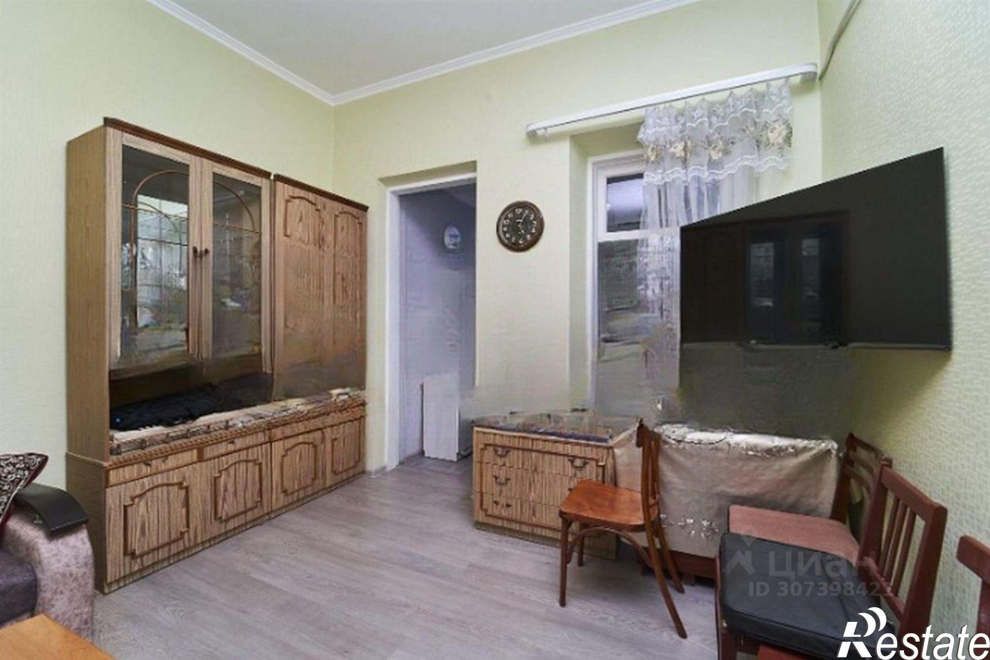 Купить квартиру за 3 300 000 рублей на ул Коммунаров, 202