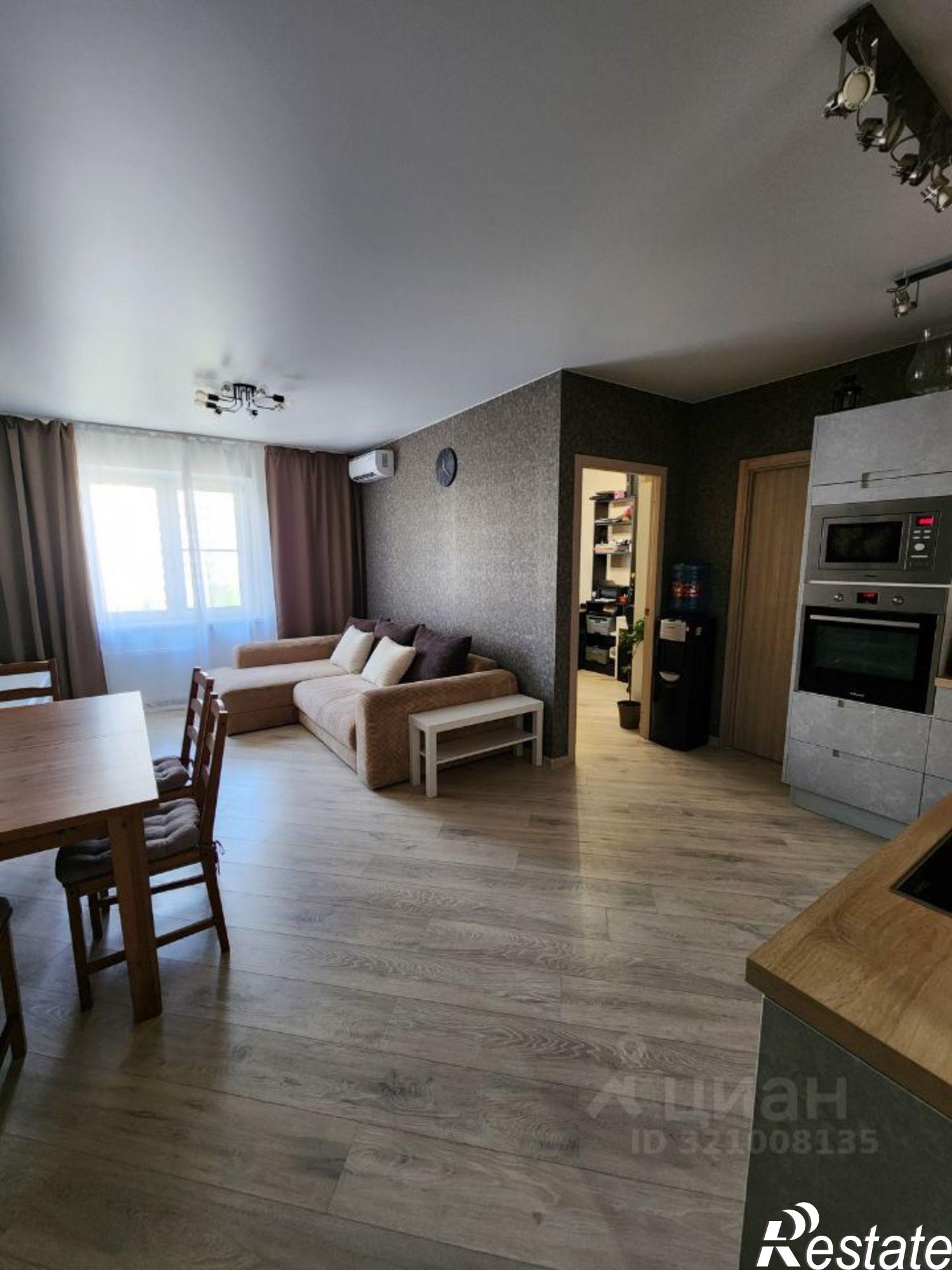 Купить квартиру за 10 000 000 рублей на улица Героя Владислава Посадского, 49