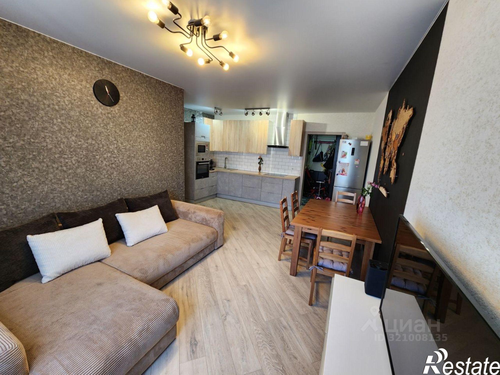 Купить квартиру за 10 000 000 рублей на улица Героя Владислава Посадского, 49