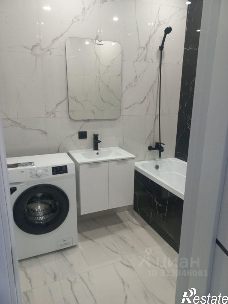 2-комн квартира ул им. Героя Ростовского, 8,  д. 8