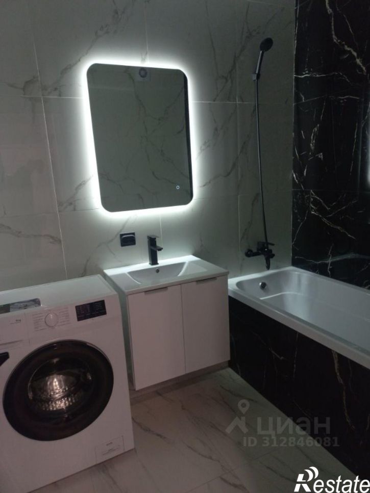 2-комн квартира ул им. Героя Ростовского, 8,  д. 8