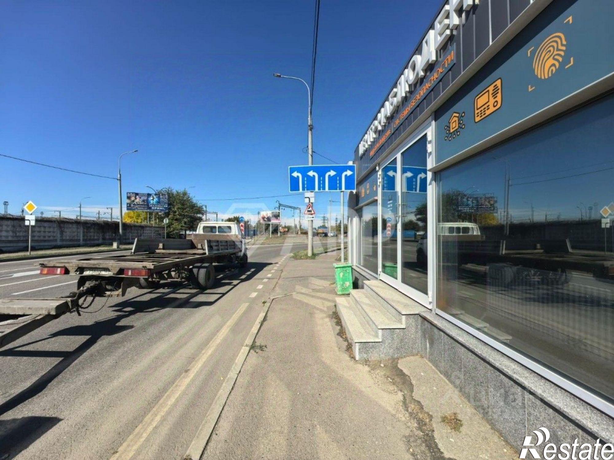 Сдать ОСЗ, отдельно стоящее здание за 612 300 рублей на ул им. Лизы Чайкиной, 40