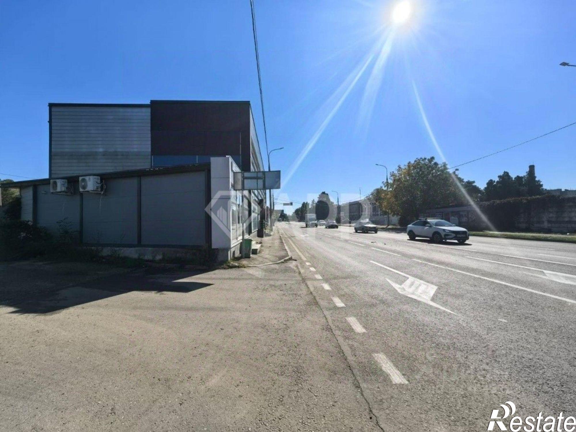 Сдать ОСЗ, отдельно стоящее здание за 612 300 рублей на ул им. Лизы Чайкиной, 40