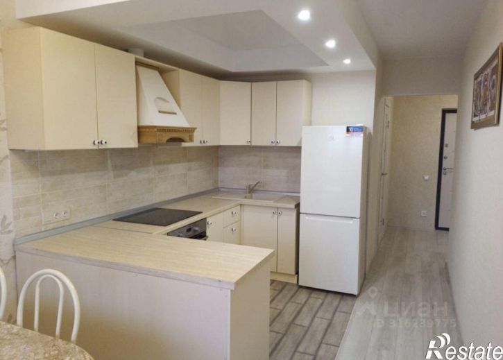 1-комн квартира улица Селезнёва, 4/13 лит1,  д. 4/13 лит1