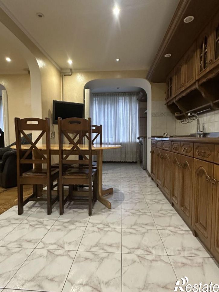 3-комн квартира ул Сормовская, 9/2,  д. 9/2