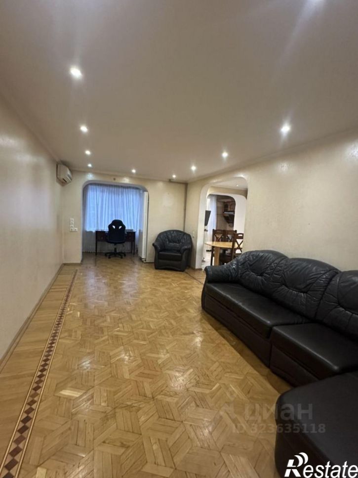 3-комн квартира ул Сормовская, 9/2,  д. 9/2