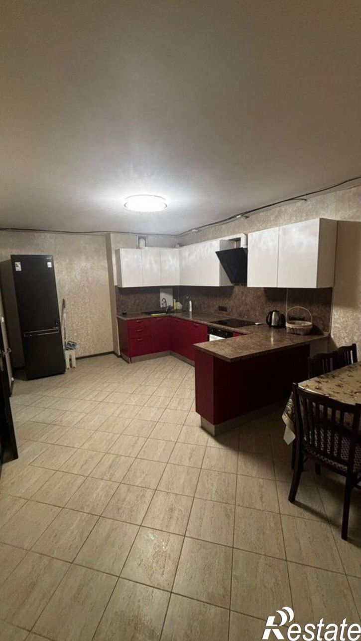 3-комн квартира ул им. Генерала Трошева Г.Н., 45,  д. 45