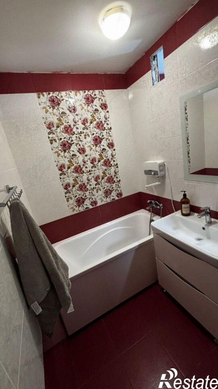 3-комн квартира ул им. Генерала Трошева Г.Н., 45,  д. 45