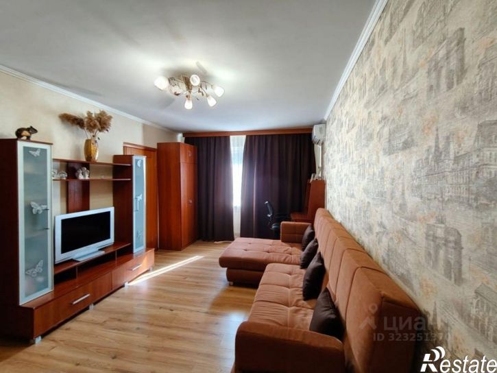 2-комн квартира улица 1 Мая, 302,  д. 302