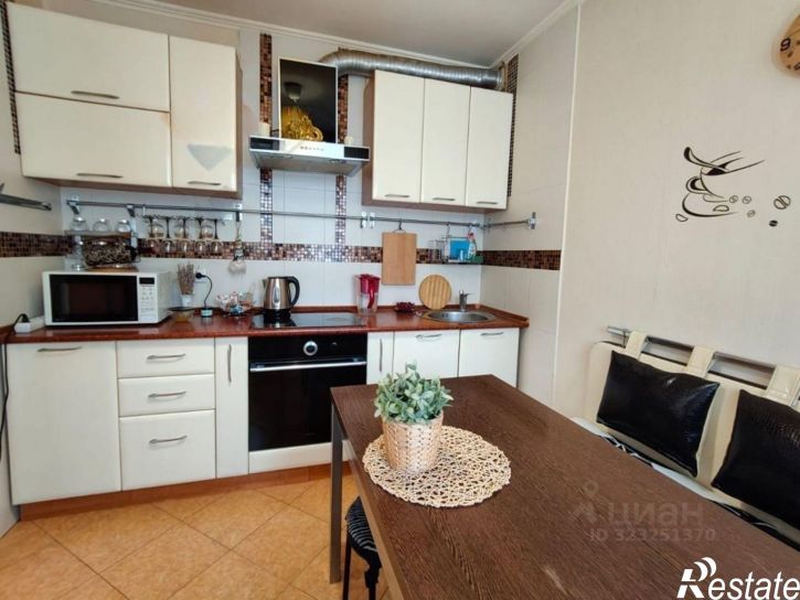 2-комн квартира улица 1 Мая, 302,  д. 302