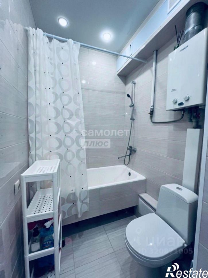 2-комн квартира улица Орджоникидзе, 1,  д. 1