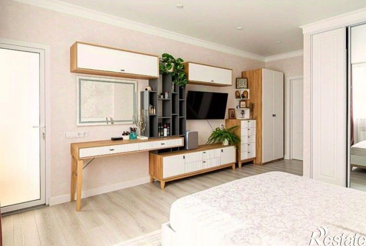 4-комн квартира Сормовская улица, 179/1,  д. 179/1