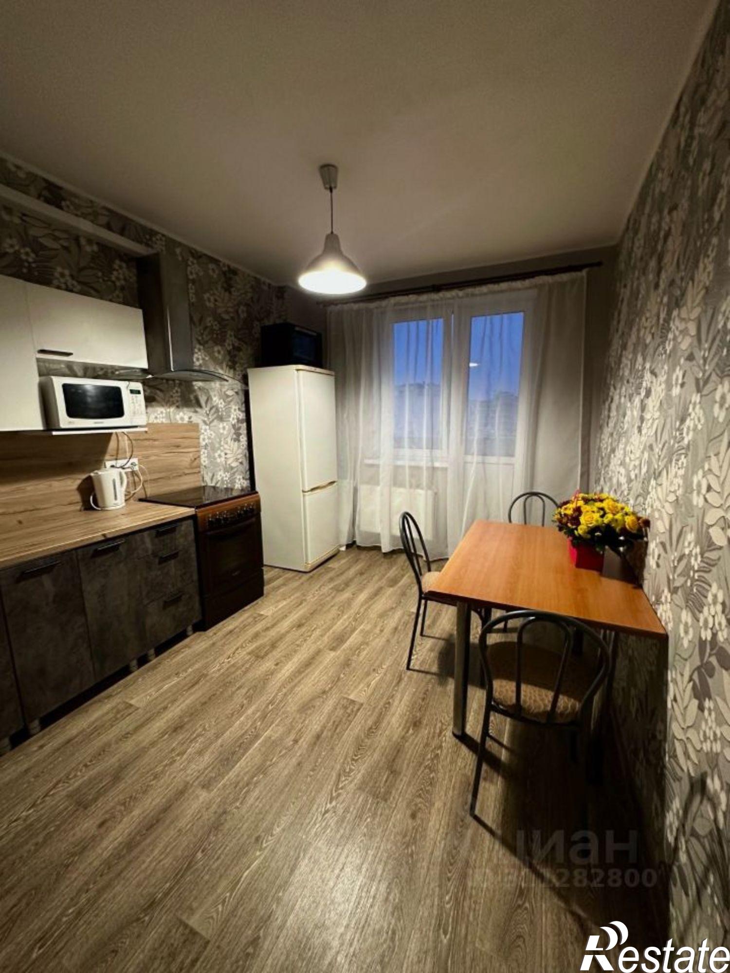 Сдать квартиру за 35 000 рублей на улица Александра Покрышкина, 2/2