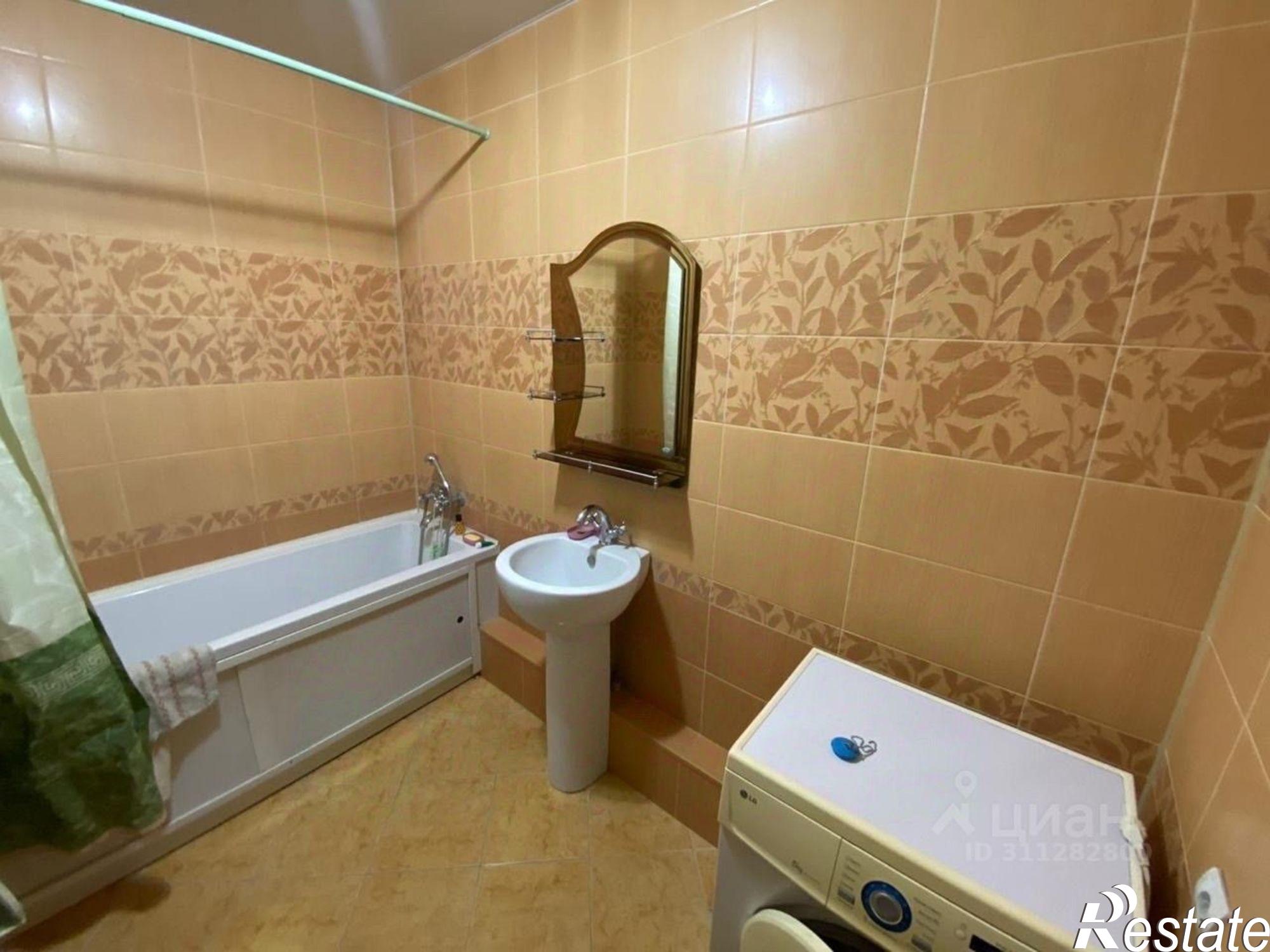 Сдать квартиру за 35 000 рублей на улица Александра Покрышкина, 2/2