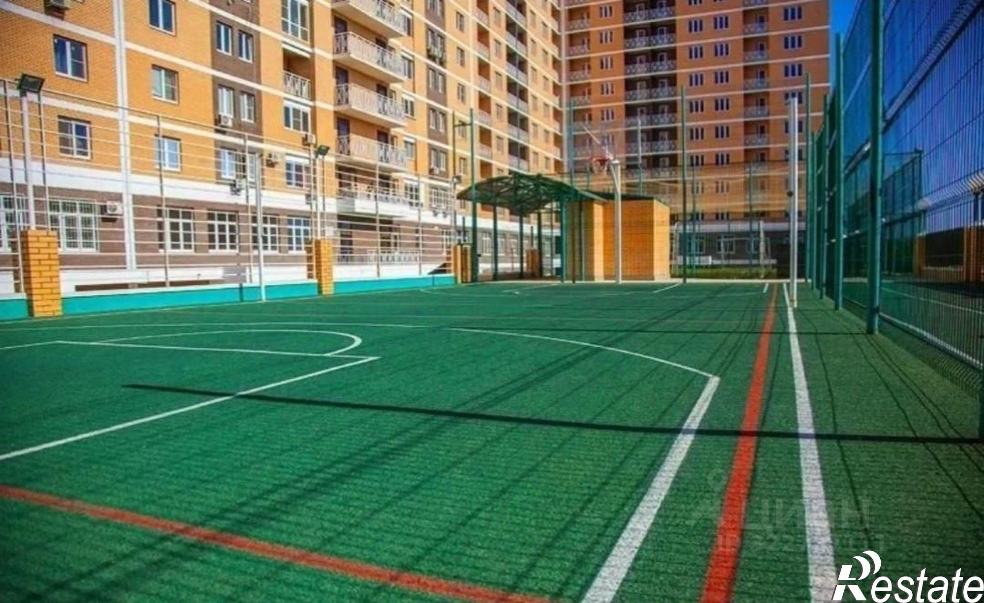 Сдать квартиру за 45 000 рублей на улица Коммунаров, 270 к1