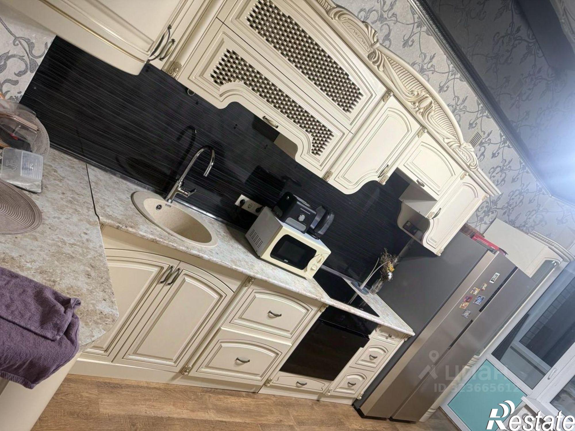 Сдать квартиру за 38 500 рублей на улица Селезнёва, 4/6