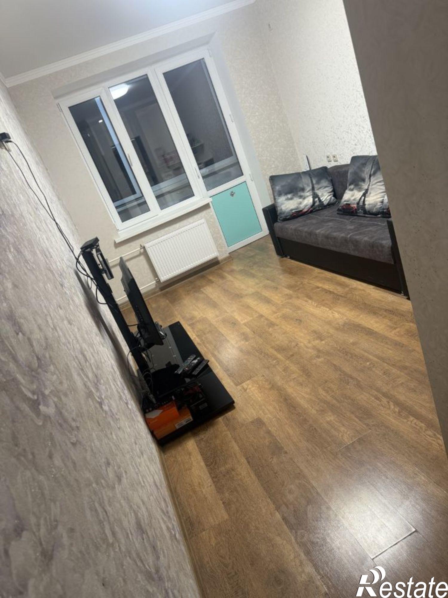 Сдать квартиру за 38 500 рублей на улица Селезнёва, 4/6