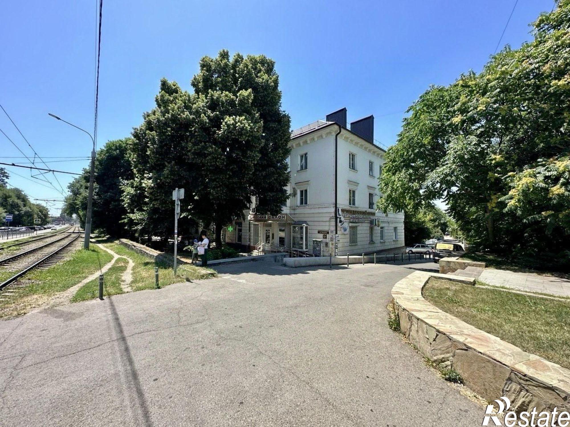 Купить квартиру за 9 500 000 рублей на улица Захарова, 57