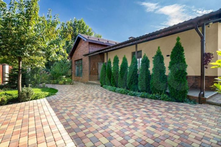 Коттедж/дом Феррарская ул, 9