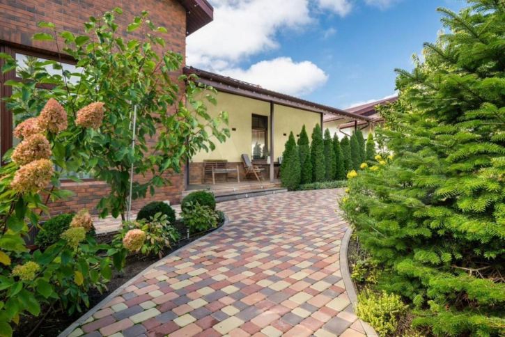 Коттедж/дом Феррарская ул, 9